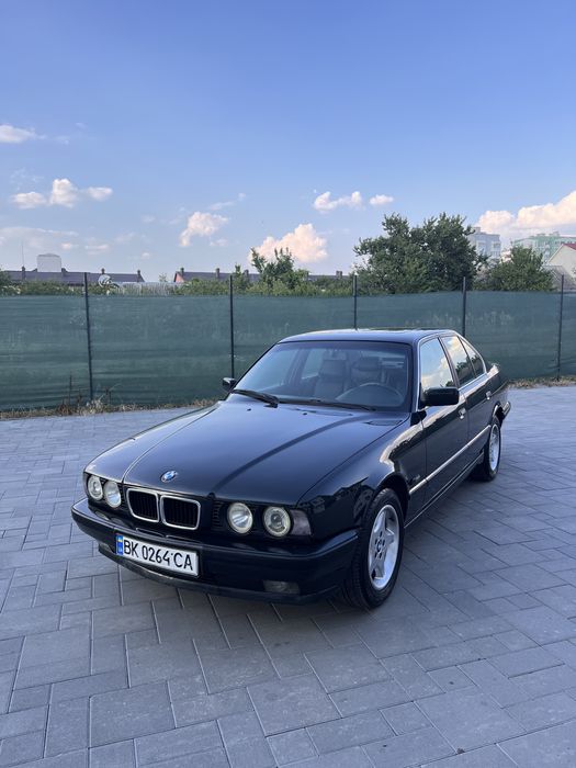 BMW 5-series E34 1996р.в           1.8 бензин.          190.000км Пробігу