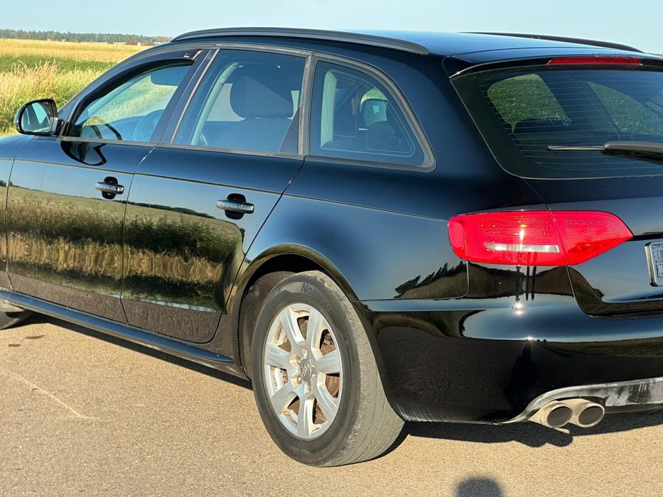 Audi a4 b8 1.8T  LED Xenon automat