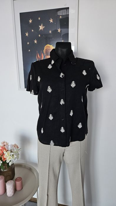 Czarna koszula Zara w biały print rozmiar XS