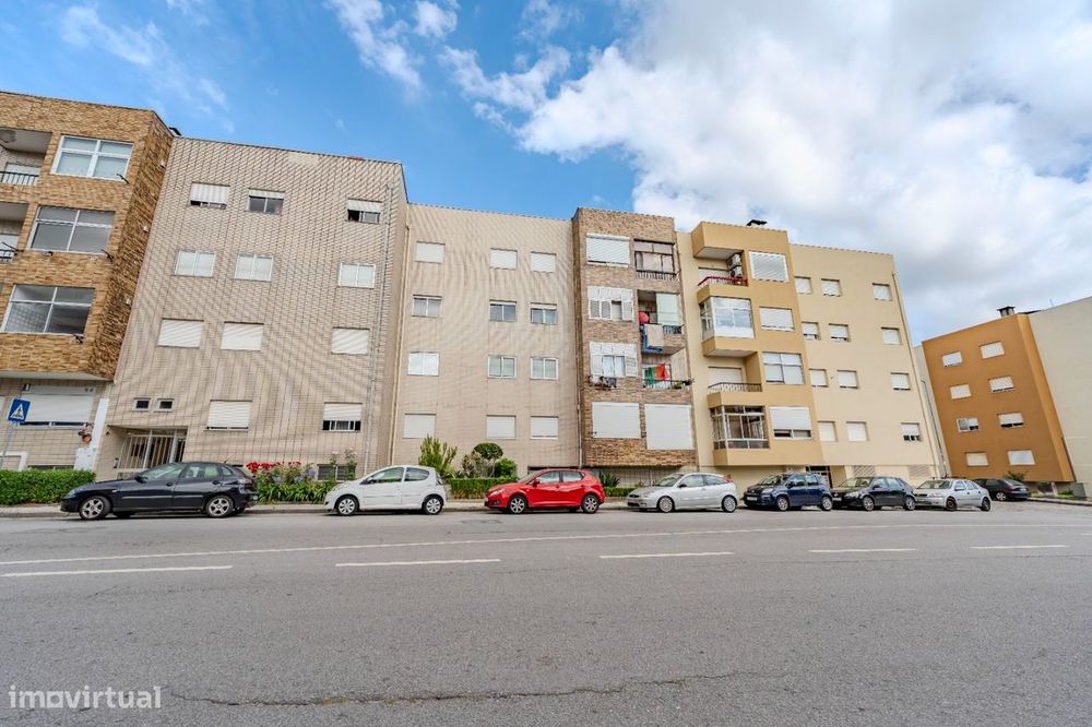 T3 com 2 casas de banho e garagem em Braga