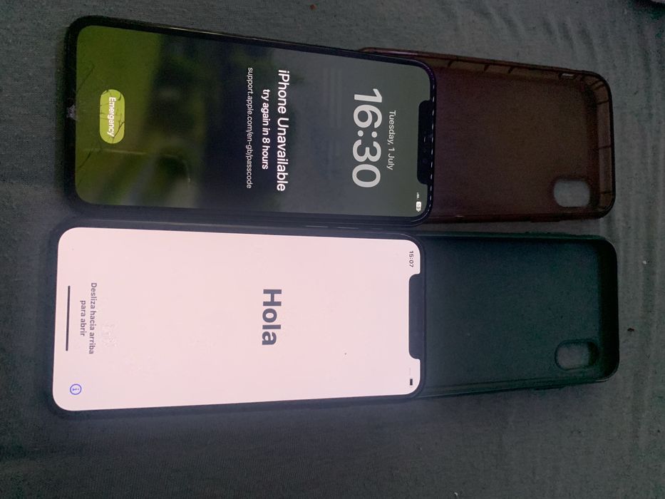 2 iphones 1 xs 256 gb e um x 256 gb