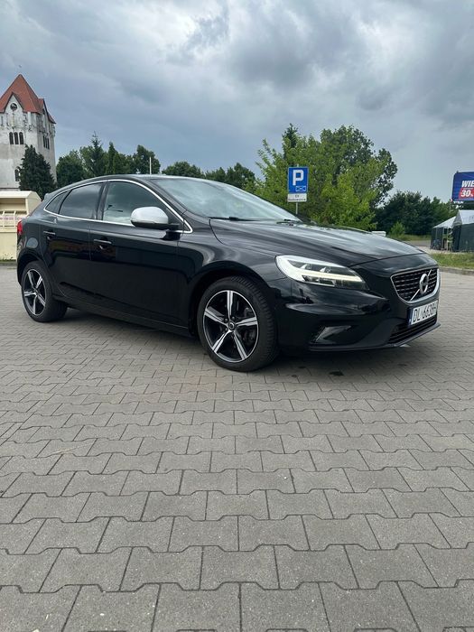 Volvo V40 R-design T3 2019 r automat
