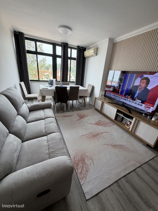 Renovated T2+1 Apartment with Garage and Elevator | Olivais Coimbra