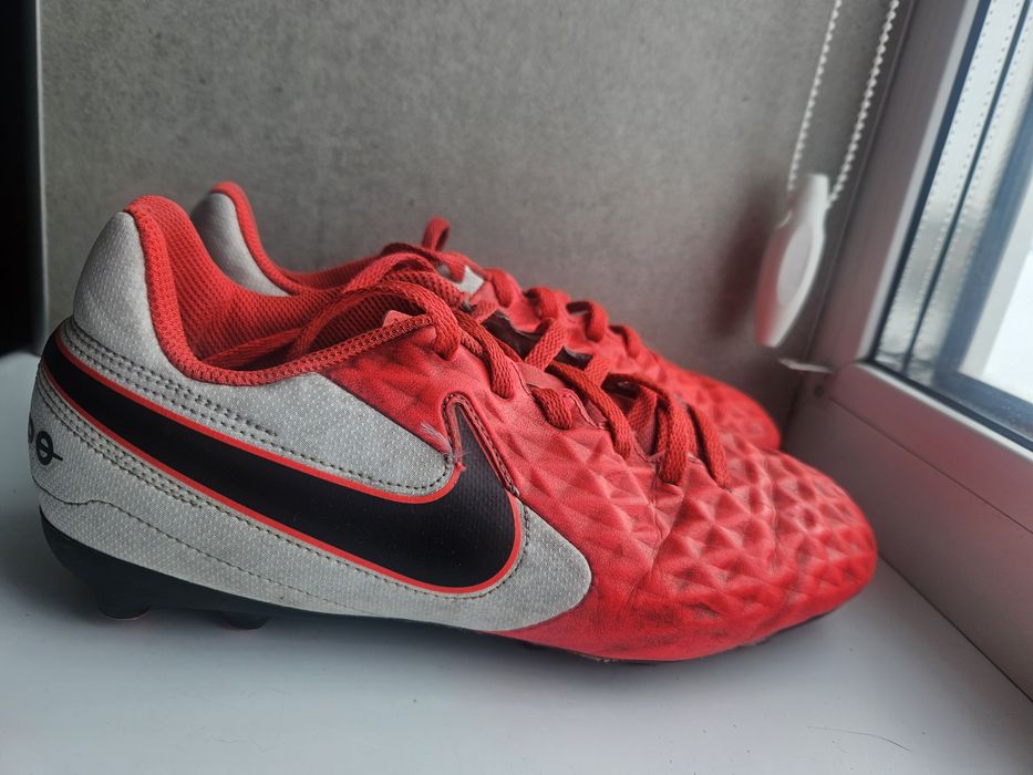 Футбольні бутси вживані