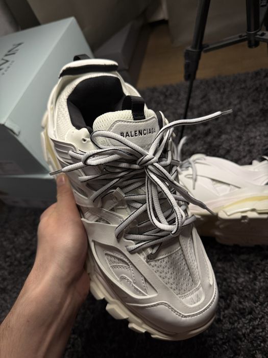 BALENCIAGA track 1.0