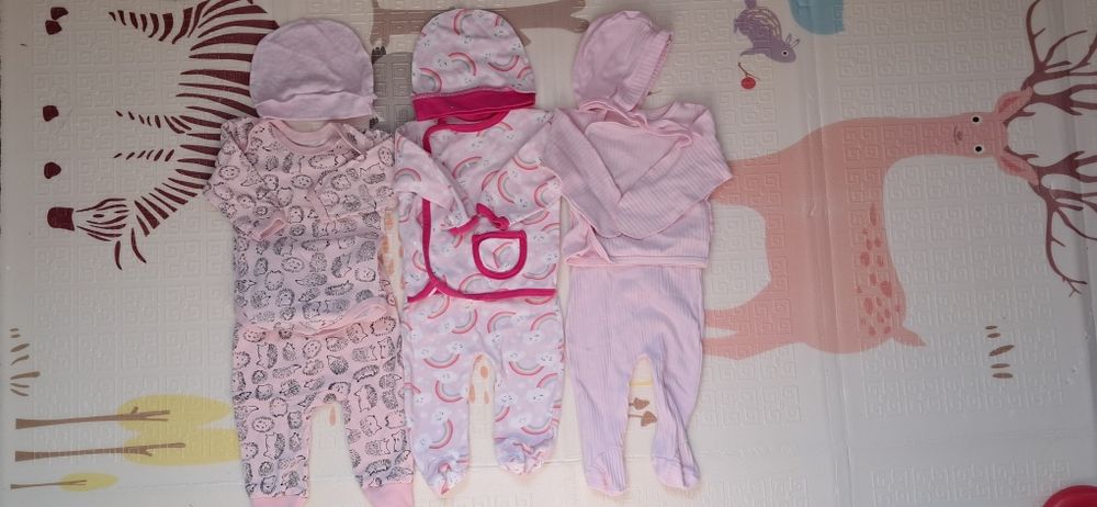 Речі для дівчинки 0-6 міс. Боді, чоловічки, костюмчики.