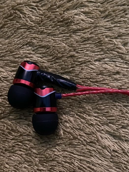 Наушники SOUNDMAGIC E10 Б/у (под ремонт)