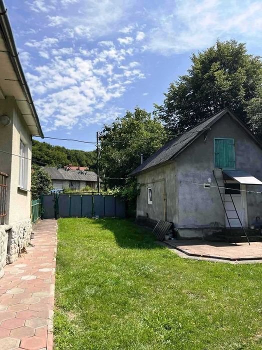 Продаж будинку + 1 гектар землі в с.Тростянець