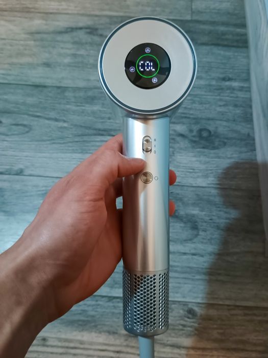 Suszarka do włosów jonizujaca YAIAWISU