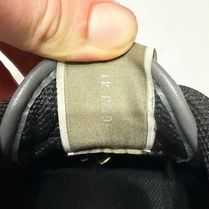 Кросівки Valentino Garavani Rock Runner 41 розмір E531