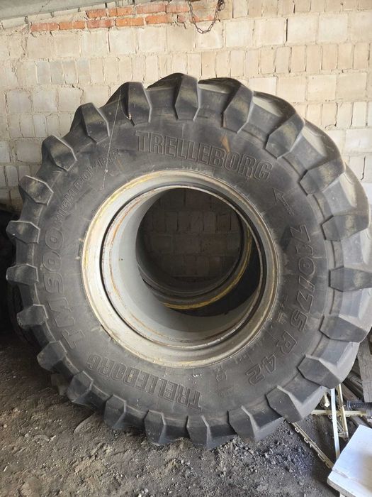 Koła bliźniacze 710/75 R42