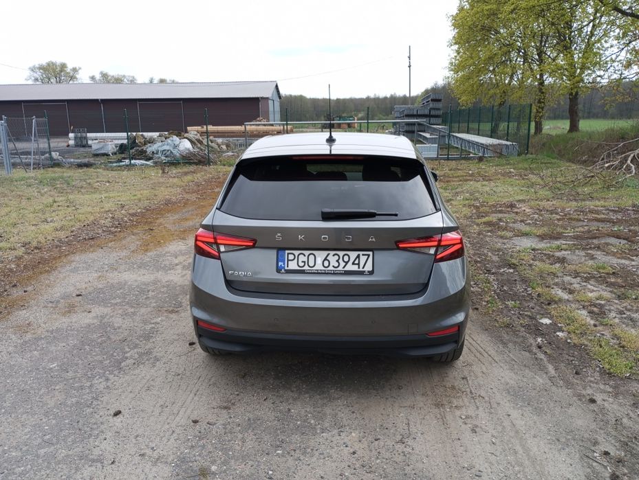 Skoda Fabia lV  1.0