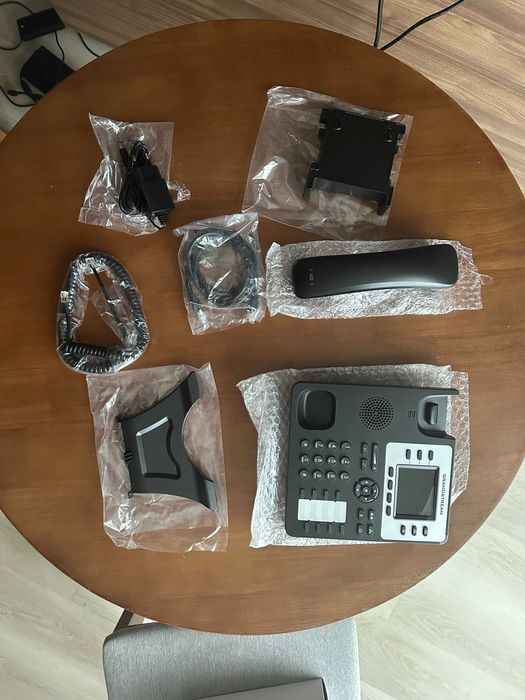 Grandstream GXP2130 – Nowy telefon IP VoIP HD Voice