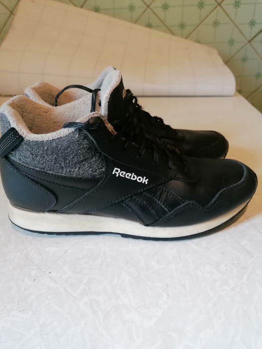 Зимние кожаные кроссовки Reebok