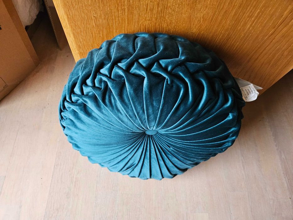 Poduszki dekoracyjne welurowe okrągłe