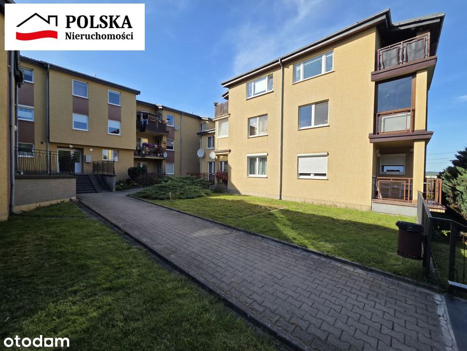 Na sprzedaż zadbane 3 pokojowe mieszkanie w Rumi.