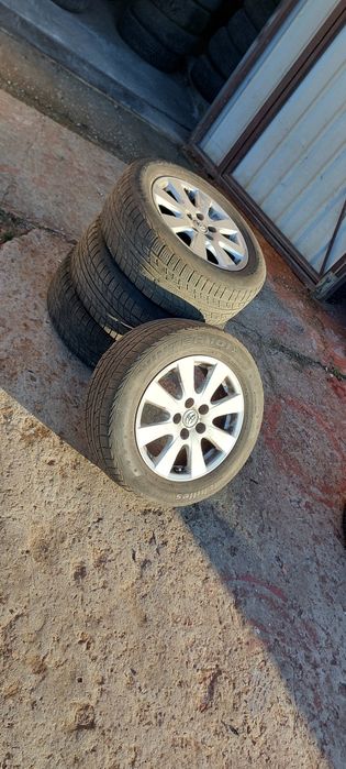 Диски колеса в сборе Toyota R16 діски легкосплавные титаны с резиной