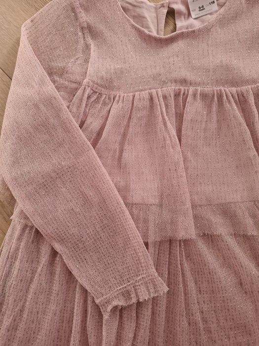 Zara sukienka 116 róż sesja święta boho wielkanoc