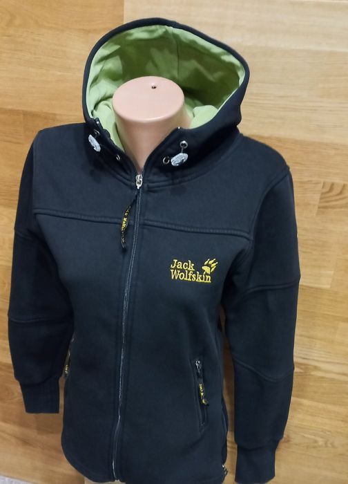 Жіноча весняна  куртка Jack Wolfskin. Розмір М.