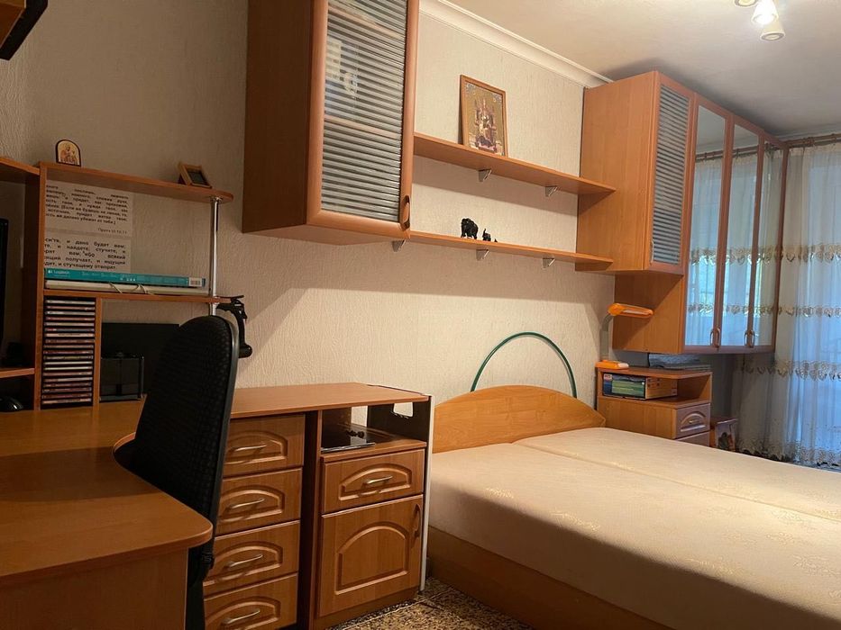 Квартира 3-кімнатна (район АТБ, стоматології дента люкс)