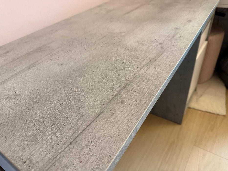 Biurko 120x53cm szaro białe ODDAM ZA DARMO