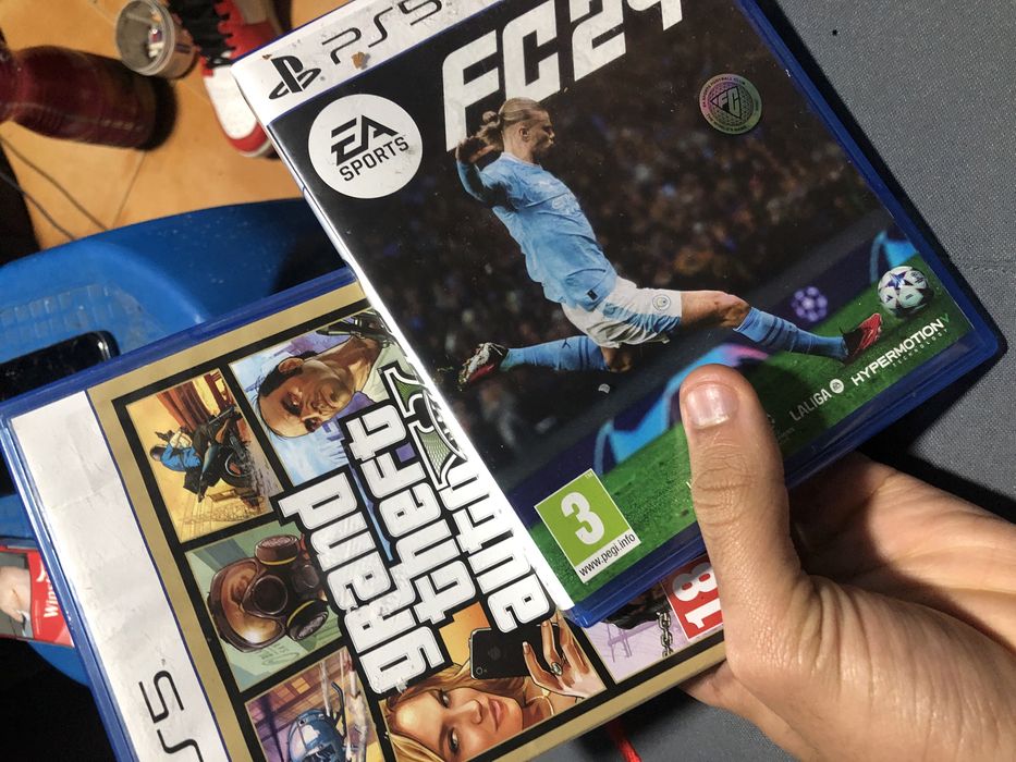 Jogos ps5 Fc 24 e GTA 5