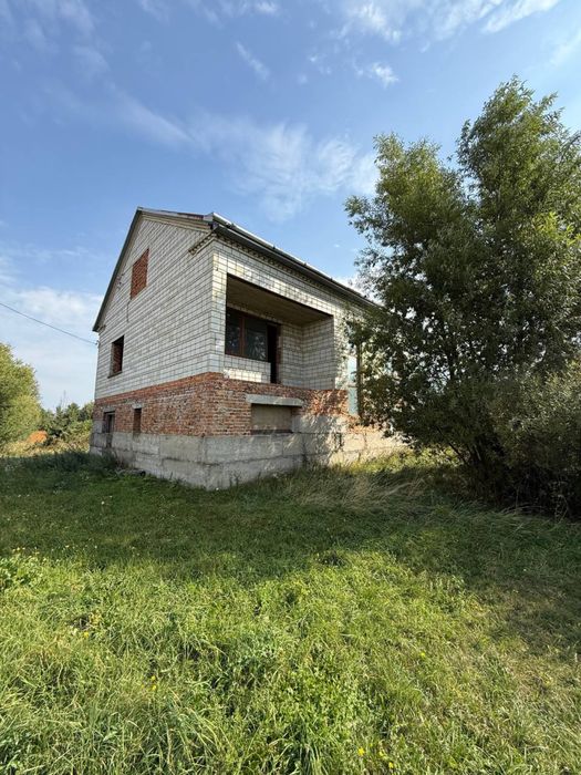 Продаж будинку + земельна ділянка біля Жовкви