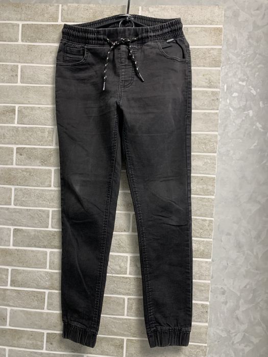 Чоловічі джинсові джогери чорного кольору House