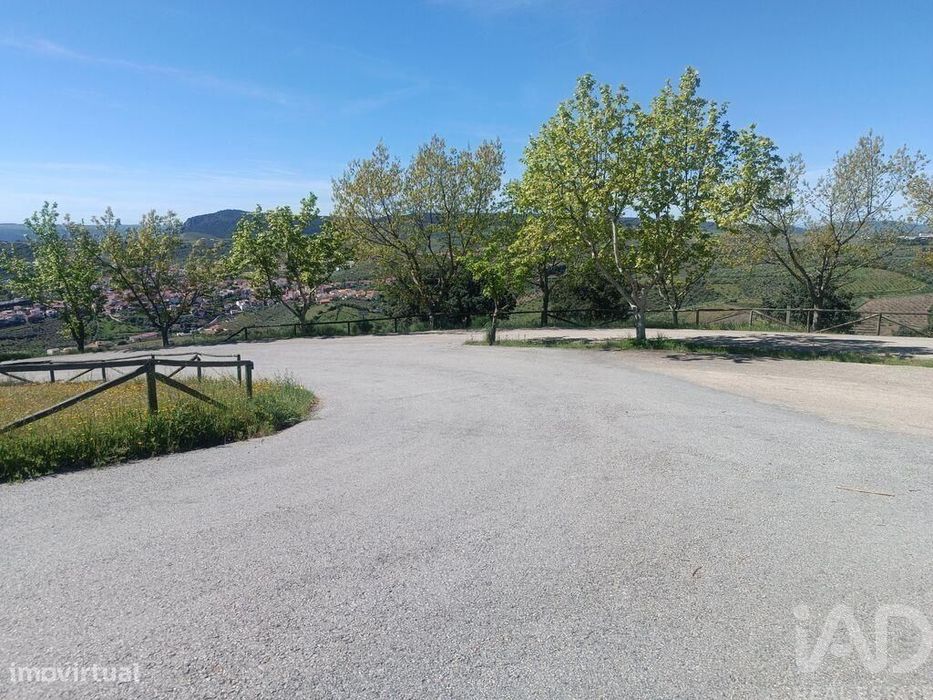 Terreno em Freixo de Espada à Cinta e Mazouco de 49572,00 m2