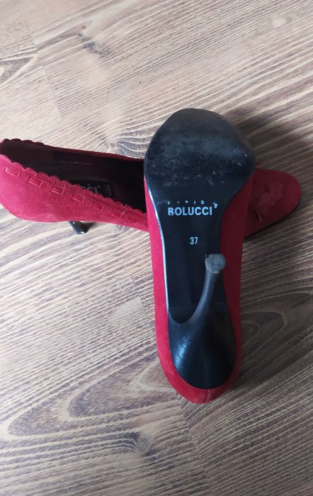 Szpilki, buty na obcasie, czółenka, rozmiar 37, czerwone, Bolucci