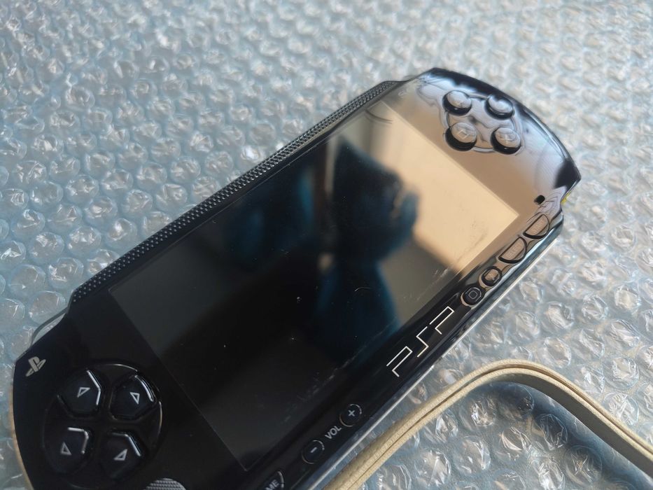 PSP-1000 Piano Black