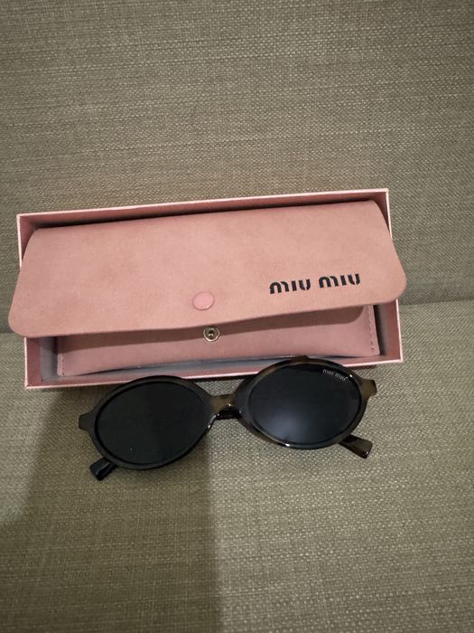 Óculos de Sol Miu Miu