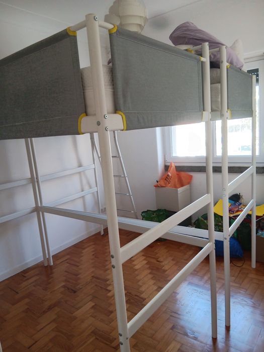 Estrutura de cama alta