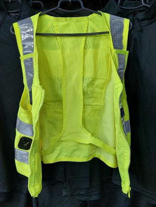 Жилетка  тактична світовідбиваюча. Поліція.