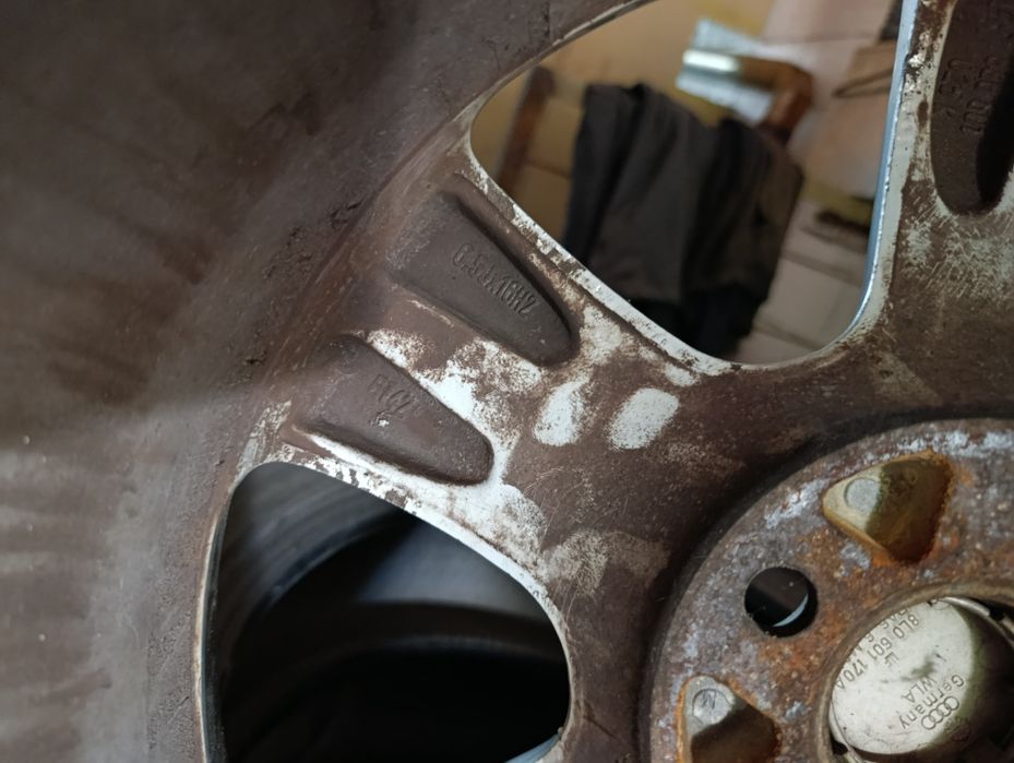 Диски  Volkswagen Golf4,Skoda,Audi 5/100/16 6,5j et42 dia57,1