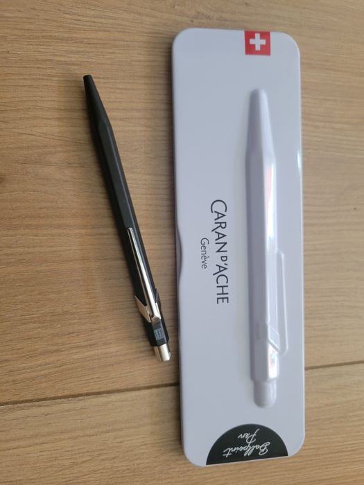 Długopis  Caran d'ache czarny