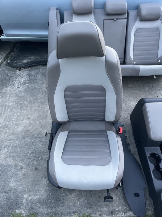 Сідушки VW Jetta 6 салон джета 6 крісла джета VI