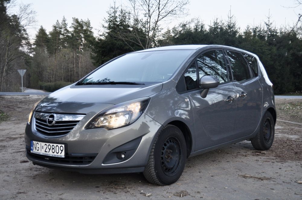 Opel Meriva B   *2010*  1.4t  doinwestowany.