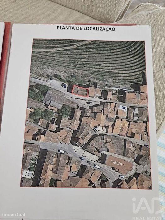 Moradia em banda em Tabuaço de 350 m2
