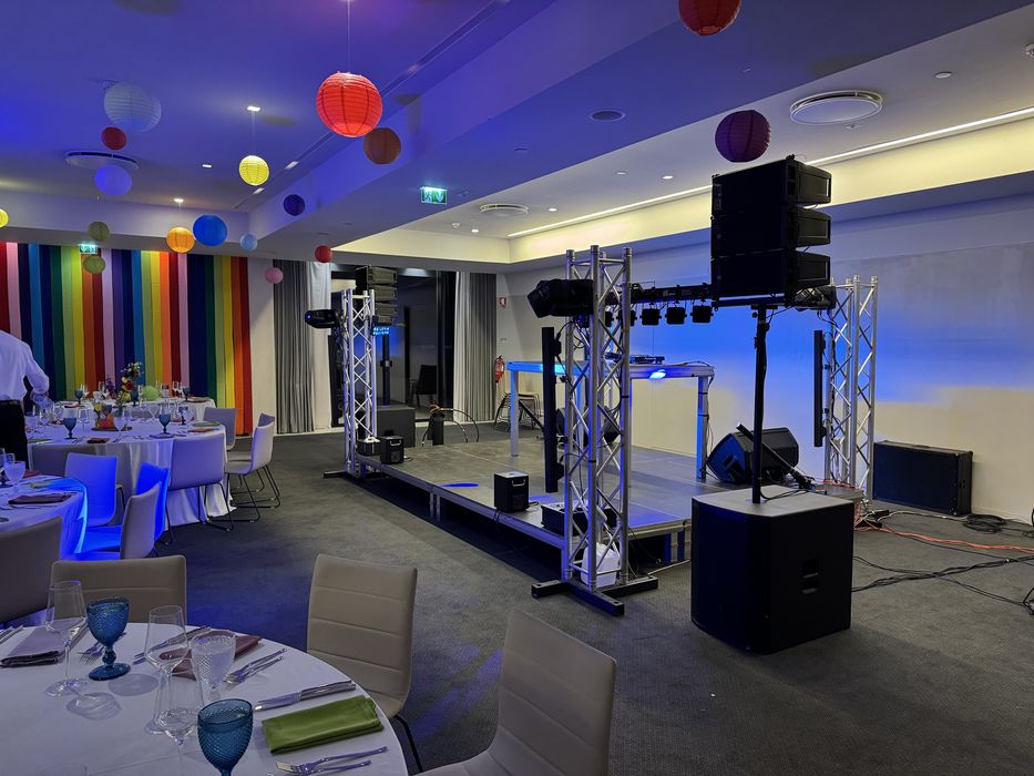 Aluguer Material Som/luz  - Casamentos & Corporativos