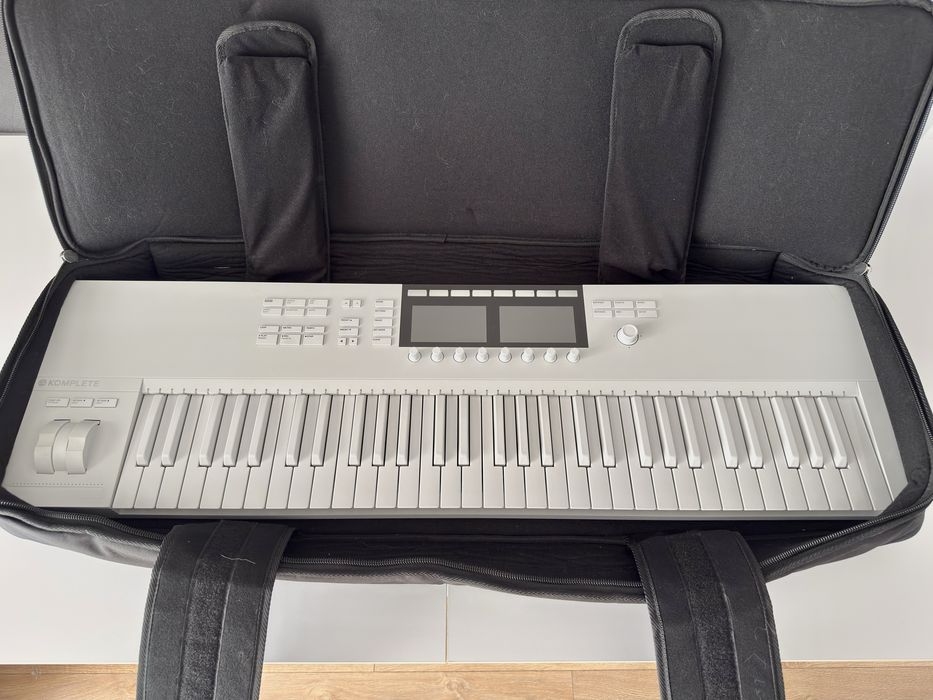 Native Instruments Komplete Kontrol S61 25th Anniversary Vapor