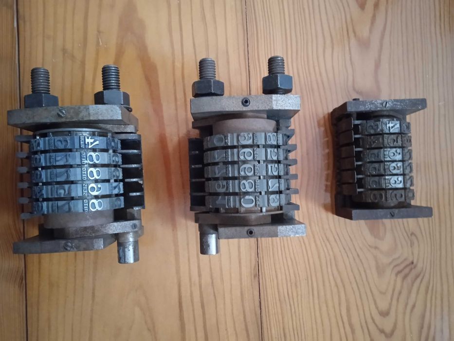 2 numeradores tipográficos