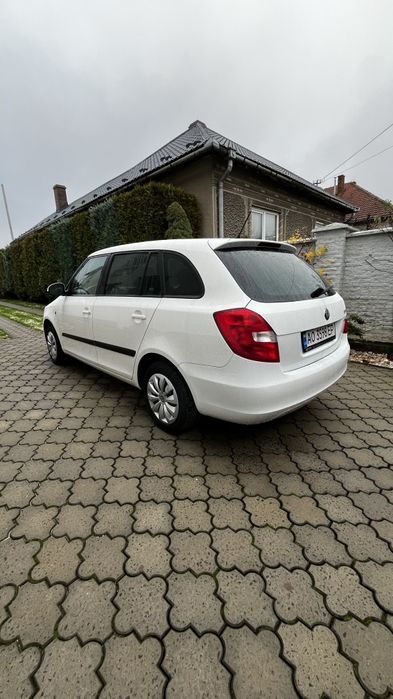 Skoda Fabia Comby 2012 року