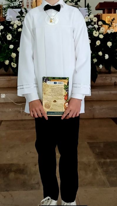 Alby dla chłopięca , spodnie , koszula , muszka i marynarka  8 części