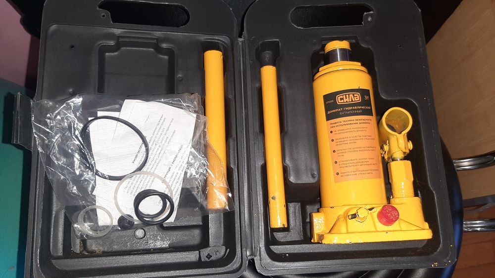 гидравлический бутылочный домкрат Sila 3 т (арт. 271023).