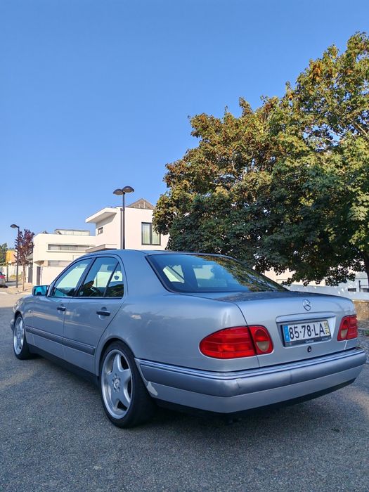 Mercedes-Benz E 250 — fotografia 3