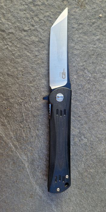 Nóż Bestech Beluga – Stal D2, G10, Tanto, Łożyska (Stan Idealny)
