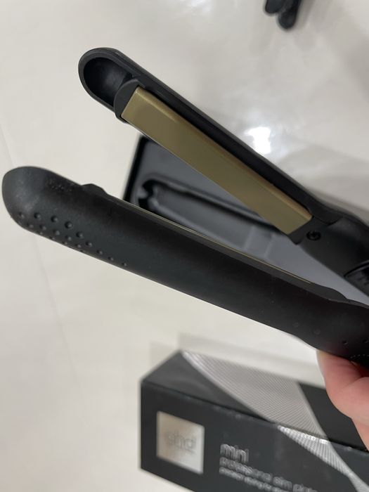 Міні-випрямляч для волосся Ghd