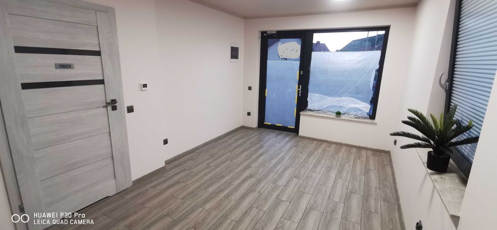 Do wynajęcia Lokal 20m² + Toaleta 2.5m² Nowy , ogrzewanie podłogowe , bardzo atrakcyjna lokalizacja , parking  Proszówki