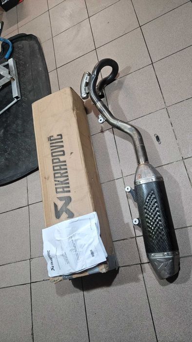 Kompletny wydech  Akrapovic KTM,GAS GAS, HUSQVARNA 250/350.